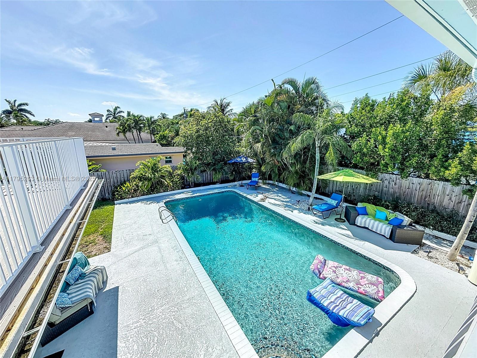HILLSBORO SHORES SEC - Residential