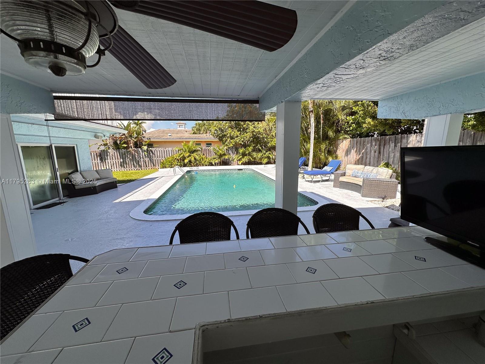 HILLSBORO SHORES SEC - Residential