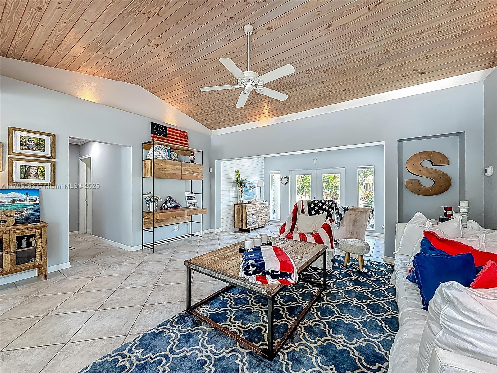 HILLSBORO SHORES SEC - Residential