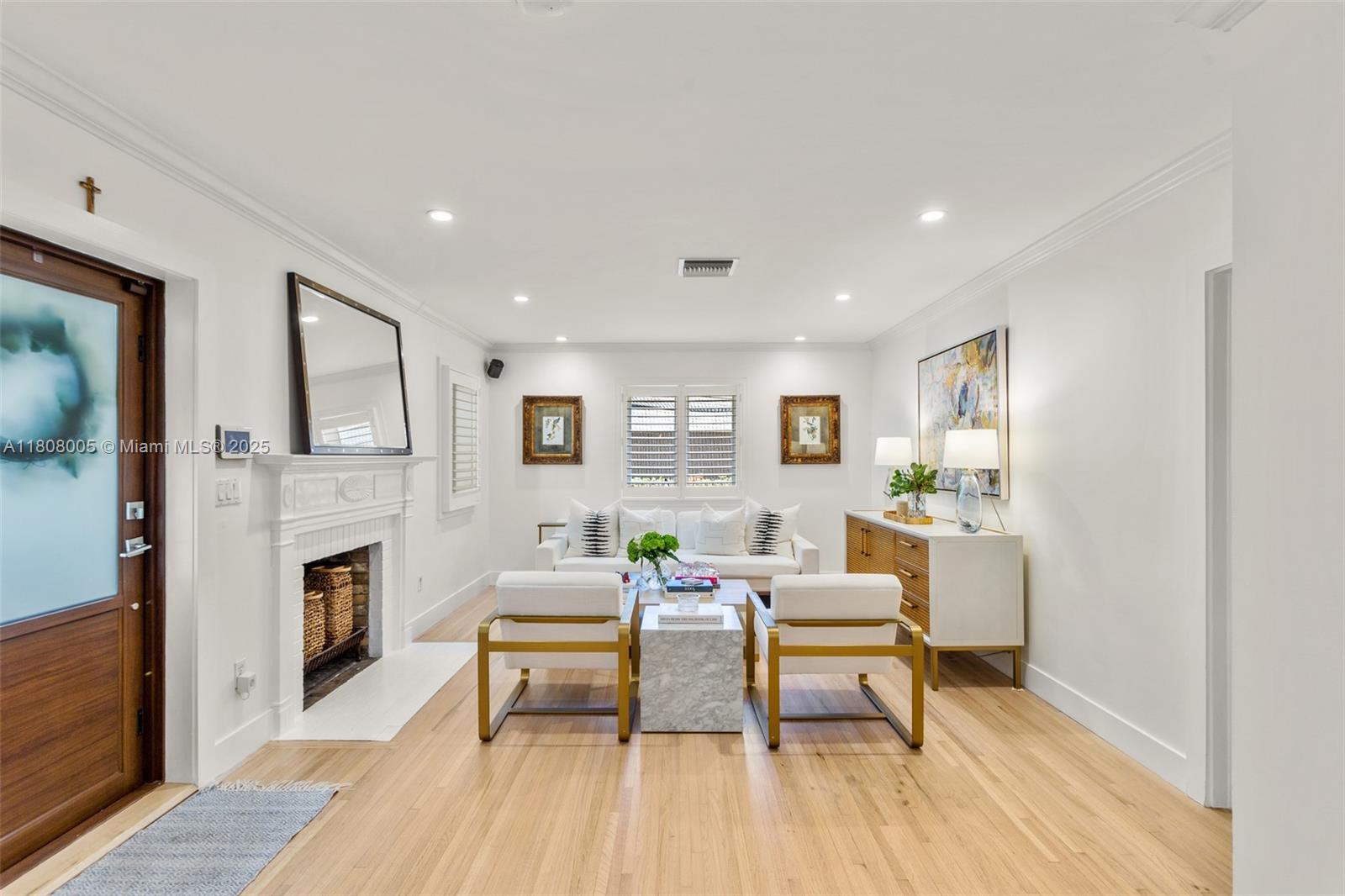 UNIVERSITY ESTATES - Residential