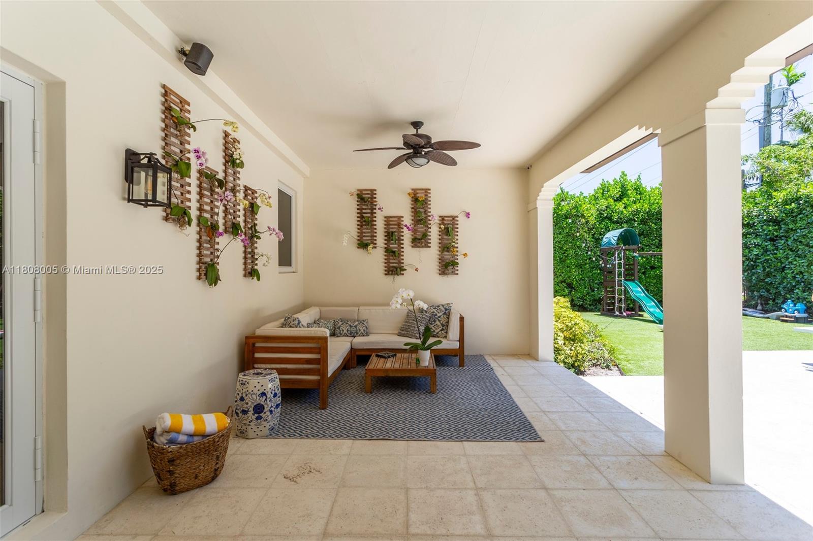 UNIVERSITY ESTATES - Residential