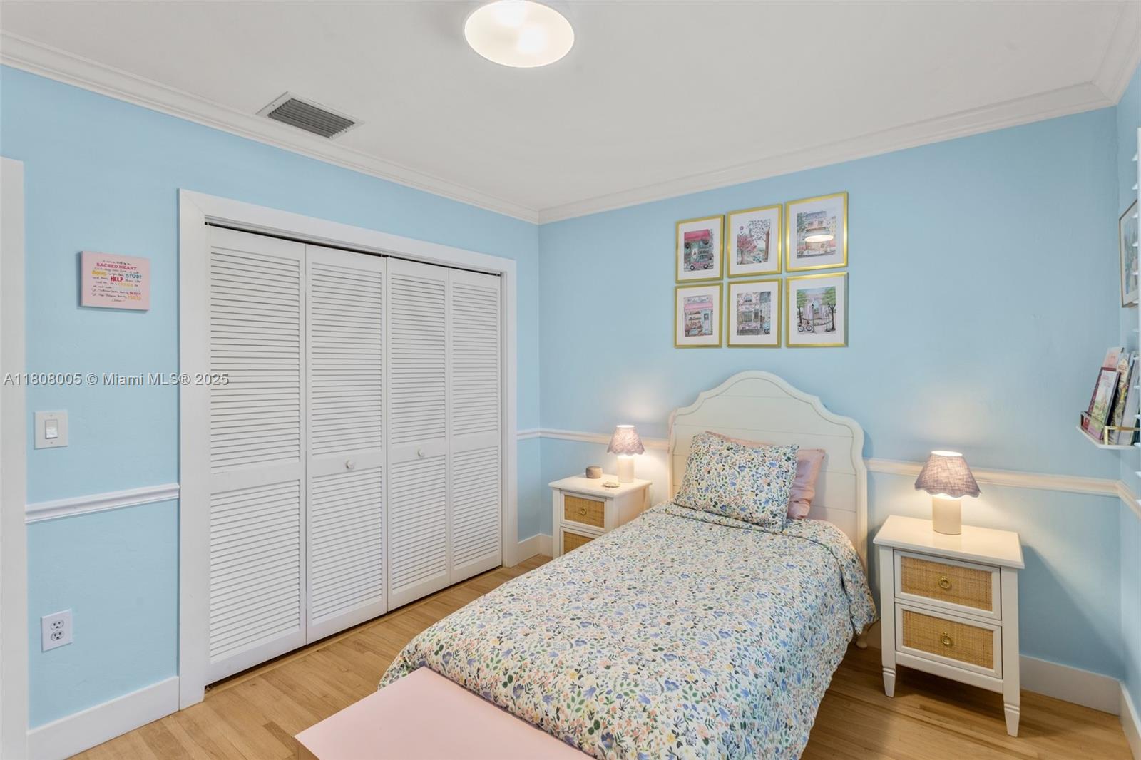 UNIVERSITY ESTATES - Residential