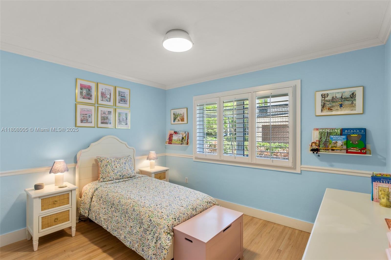 UNIVERSITY ESTATES - Residential