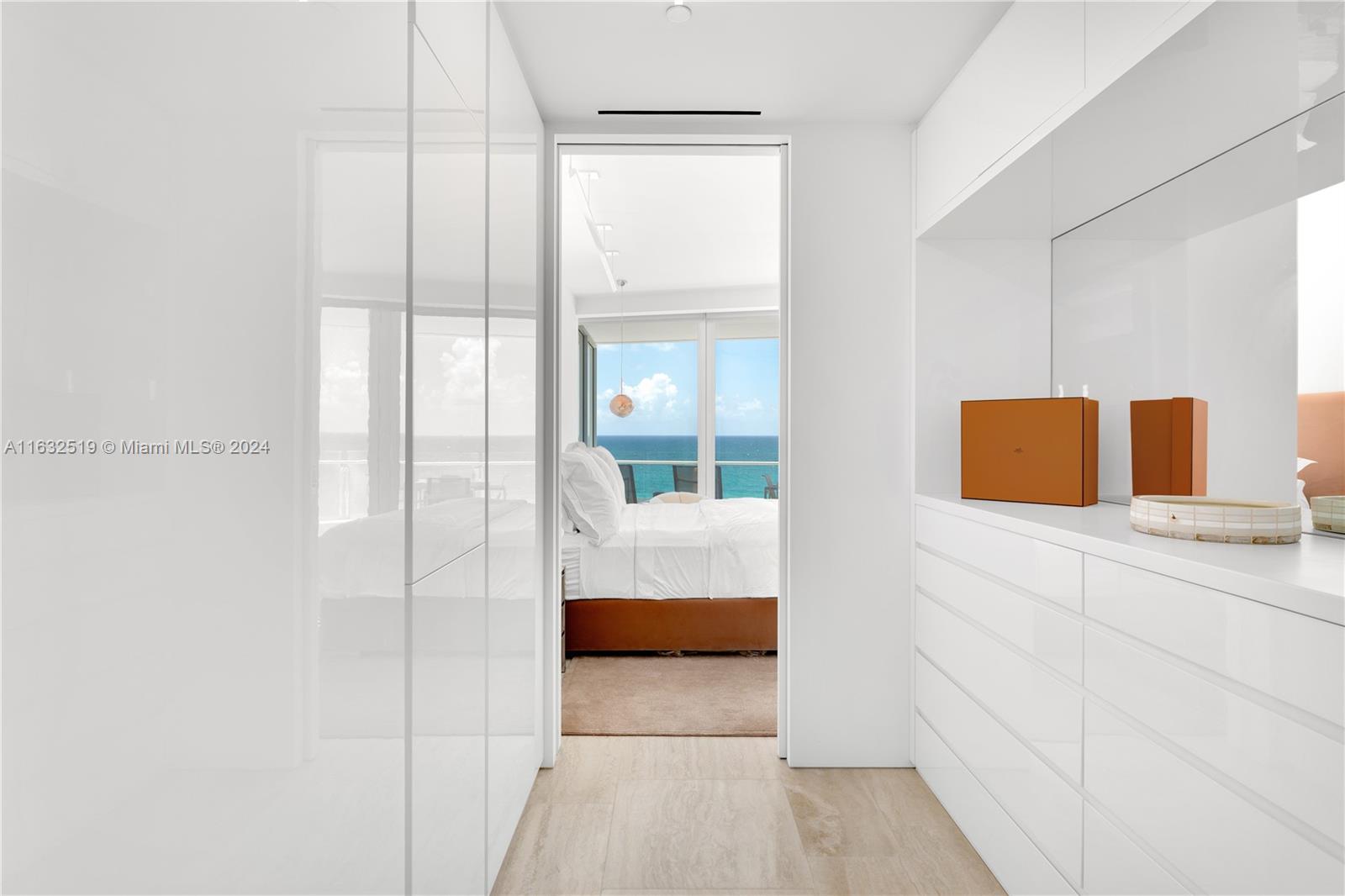 SURF CLUB CONDO - Residential