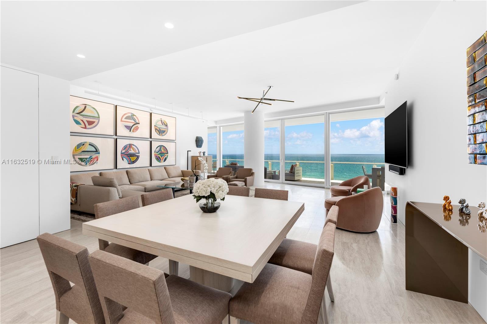 SURF CLUB CONDO - Residential