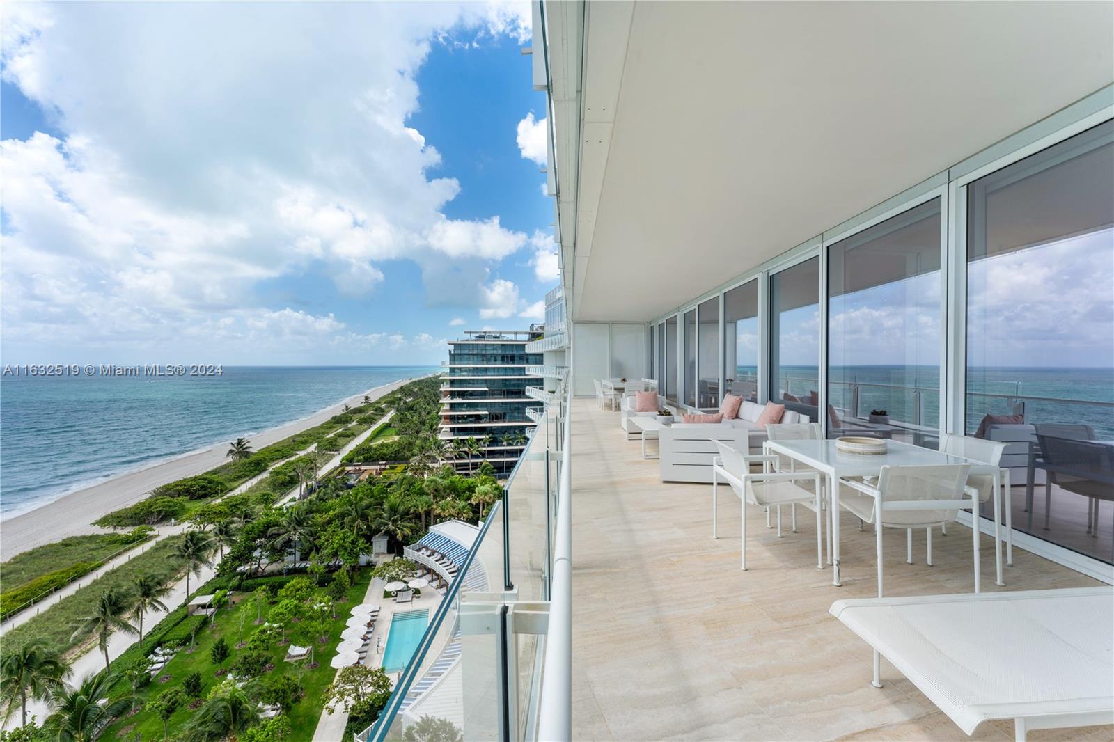 SURF CLUB CONDO - Residential