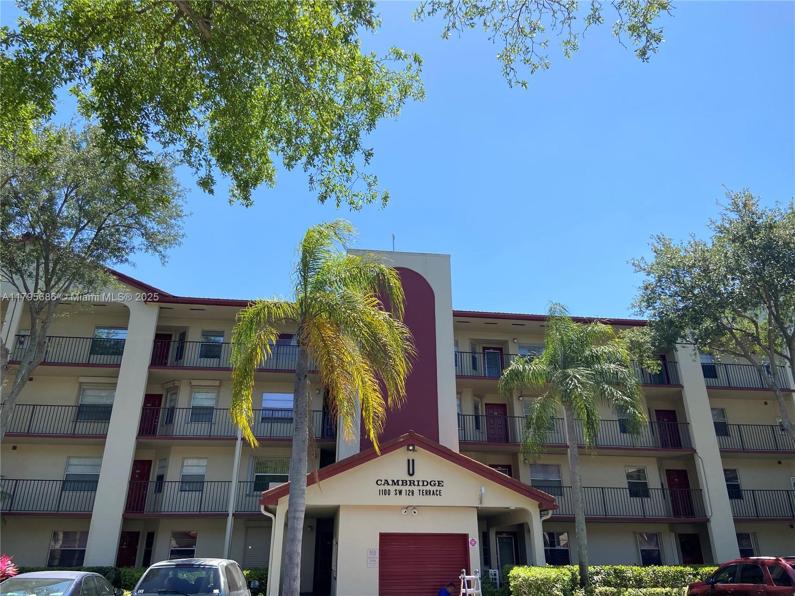 Rental Property at 1100 Sw 128th Ter 305U, Pembroke Pines, Miami-Dade County, Florida - Bedrooms: 2 
Bathrooms: 2  - $2,200 MO.
