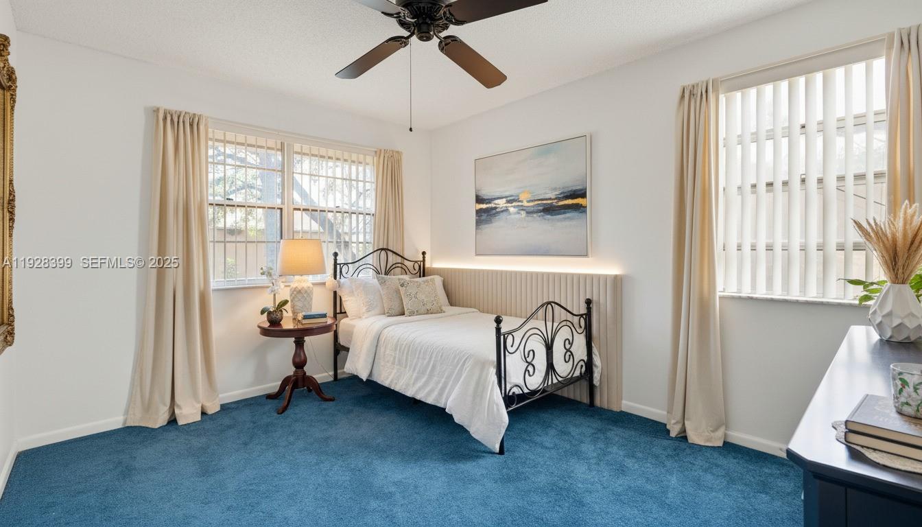 SAWGRASS ESTATES - Residential