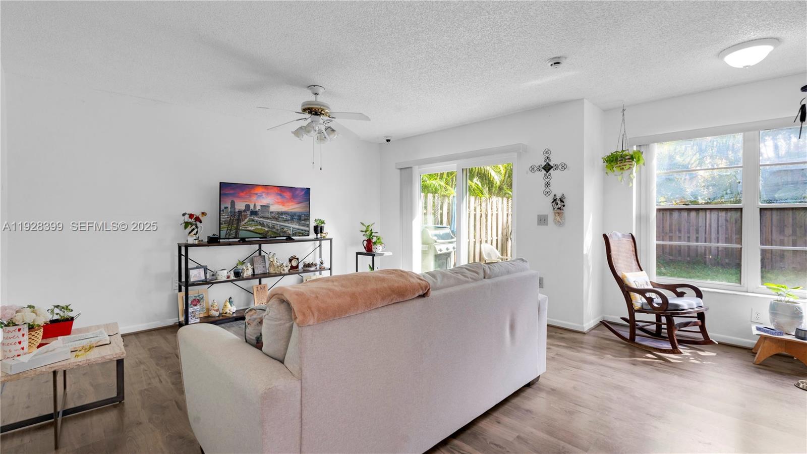 SAWGRASS ESTATES - Residential