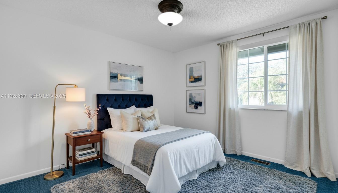 SAWGRASS ESTATES - Residential