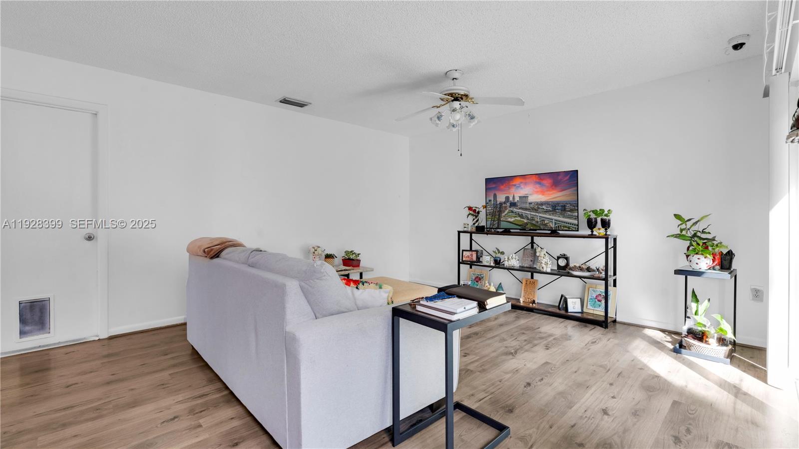 SAWGRASS ESTATES - Residential