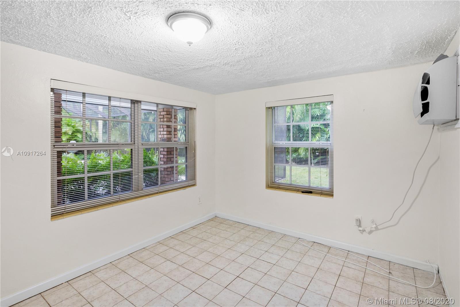 CORAL GABLES COUNTRY CLUB - Residential