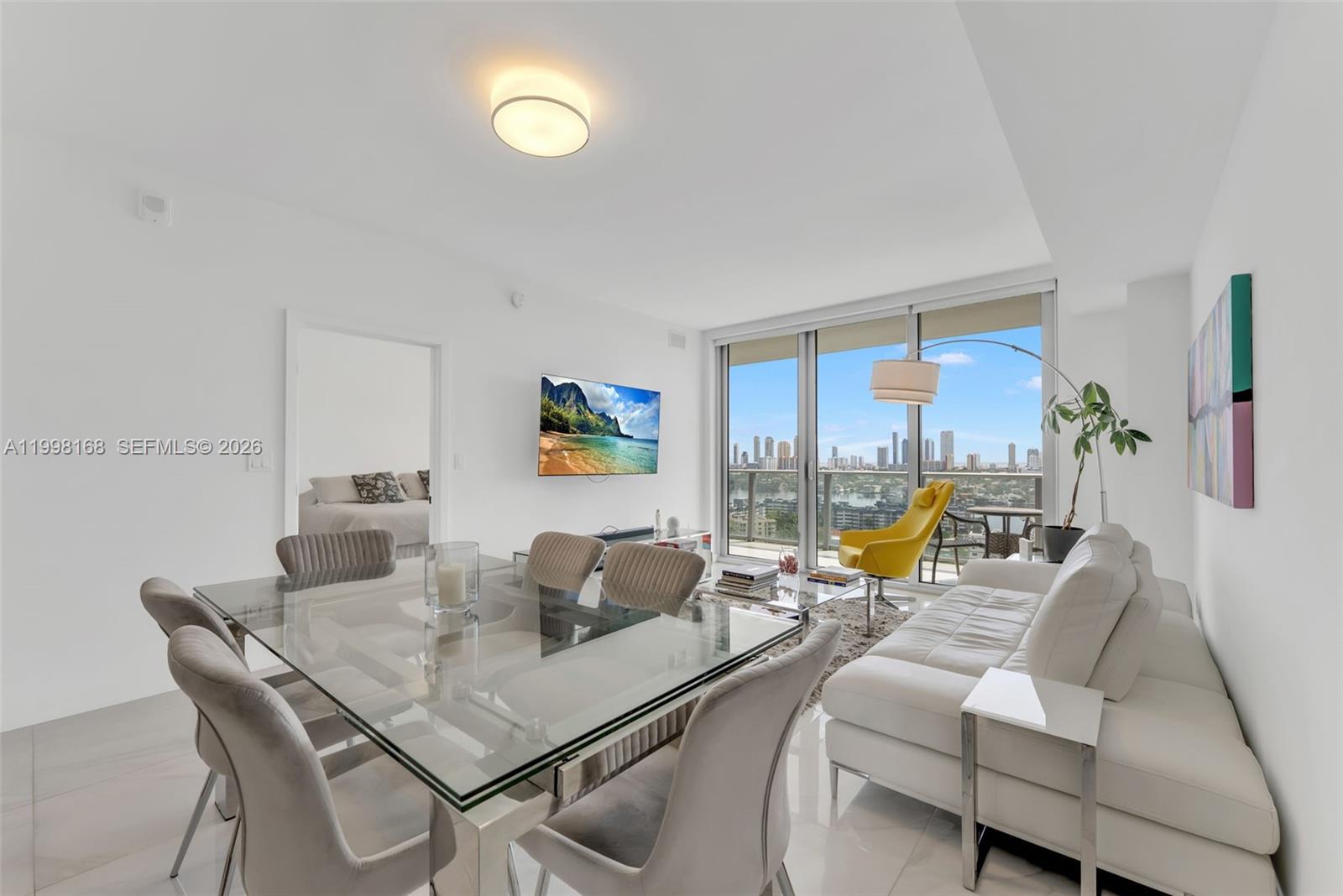 THE HARBOUR SOUTH CONDO - Residential