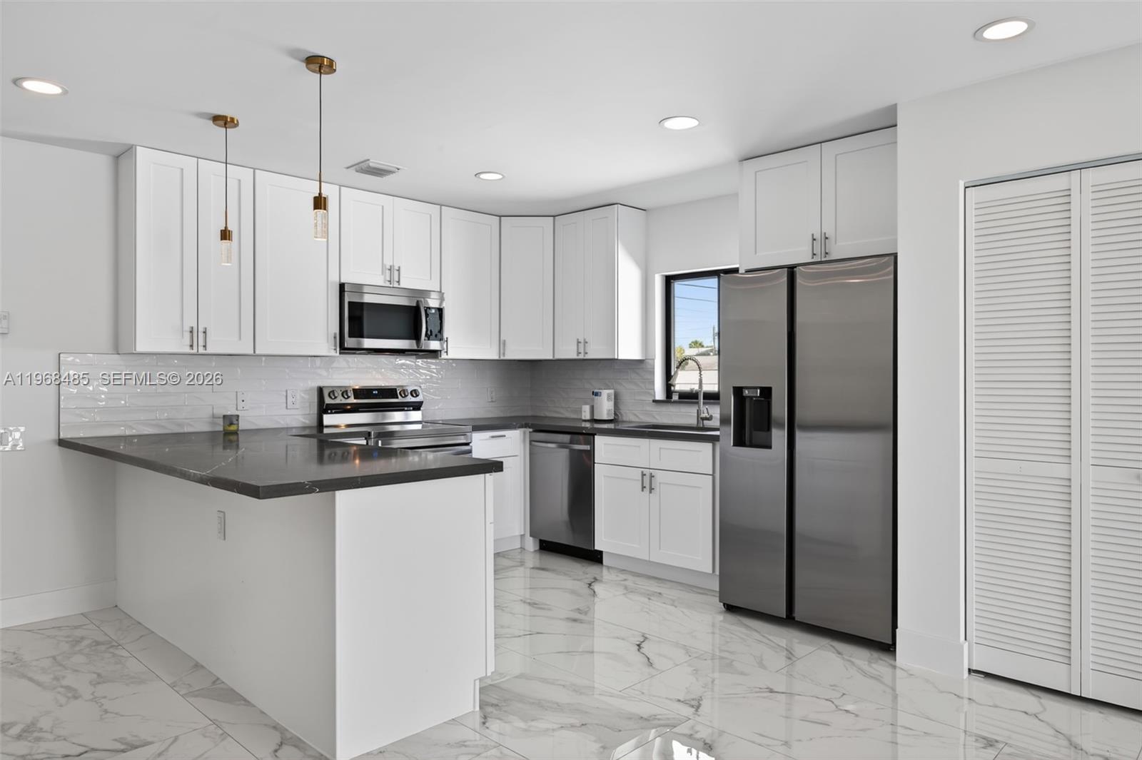 FRANKLIN PARK - Residential