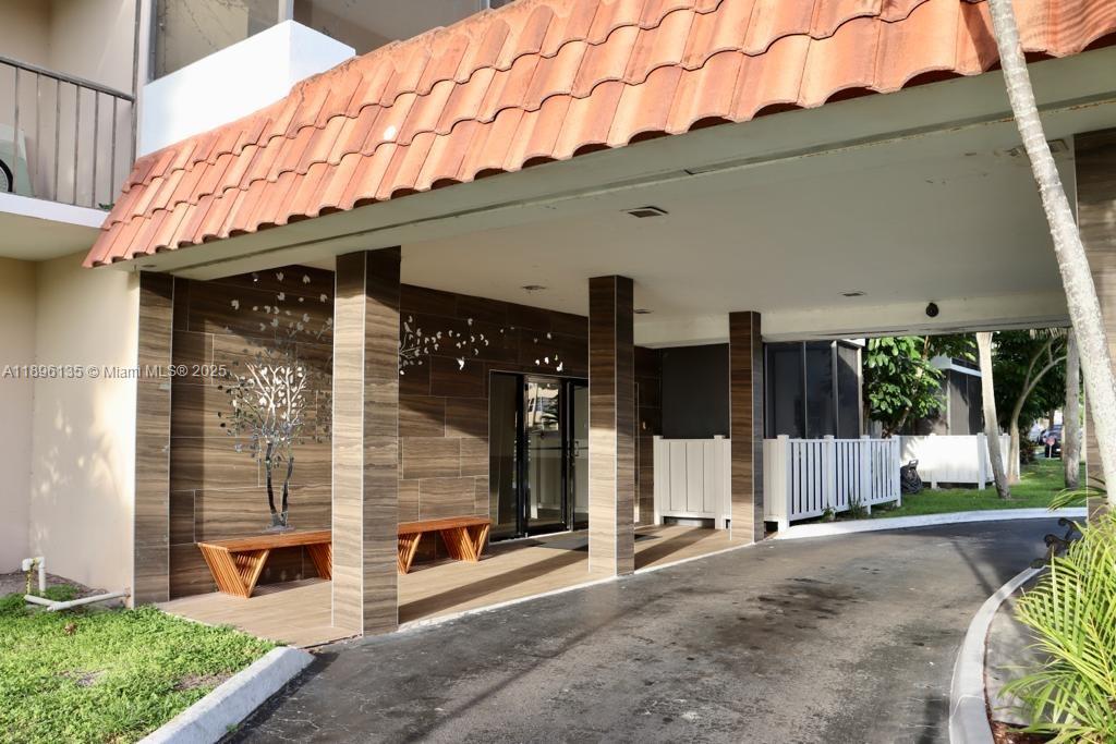 MANORS OF INVERRARY XII - Residential Lease