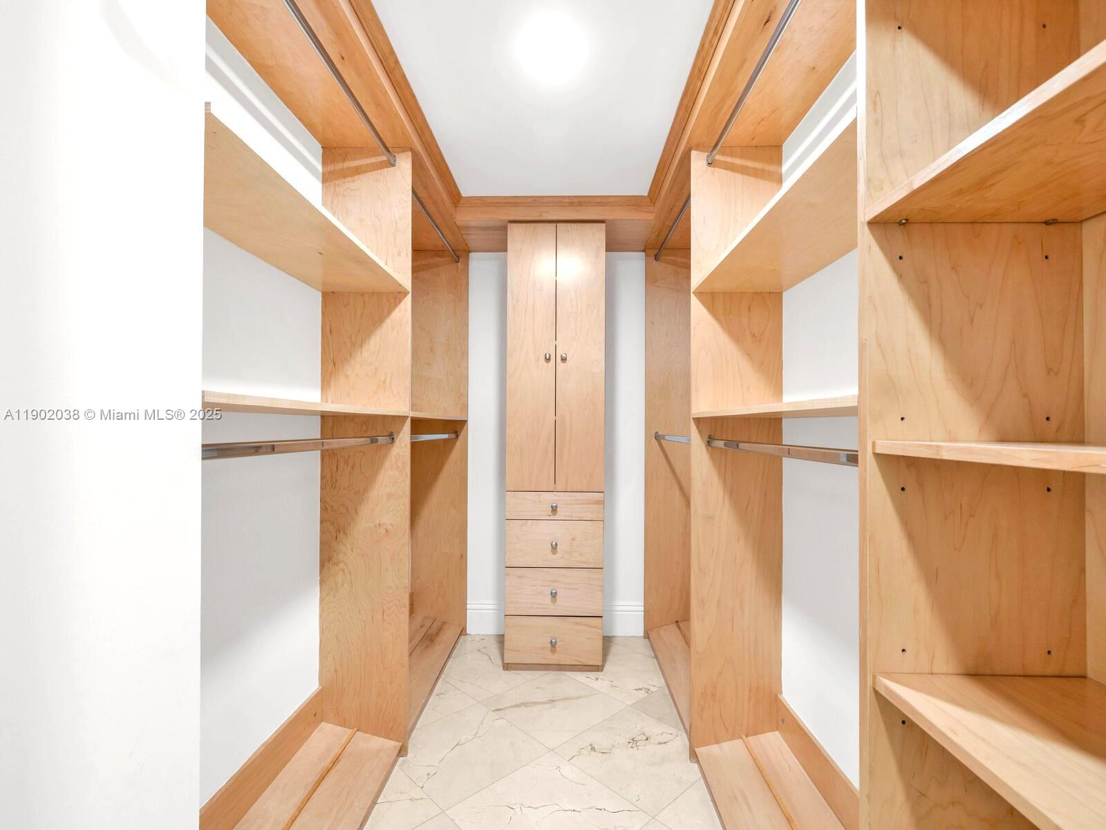 VILLA CALABRIA CONDO - Residential