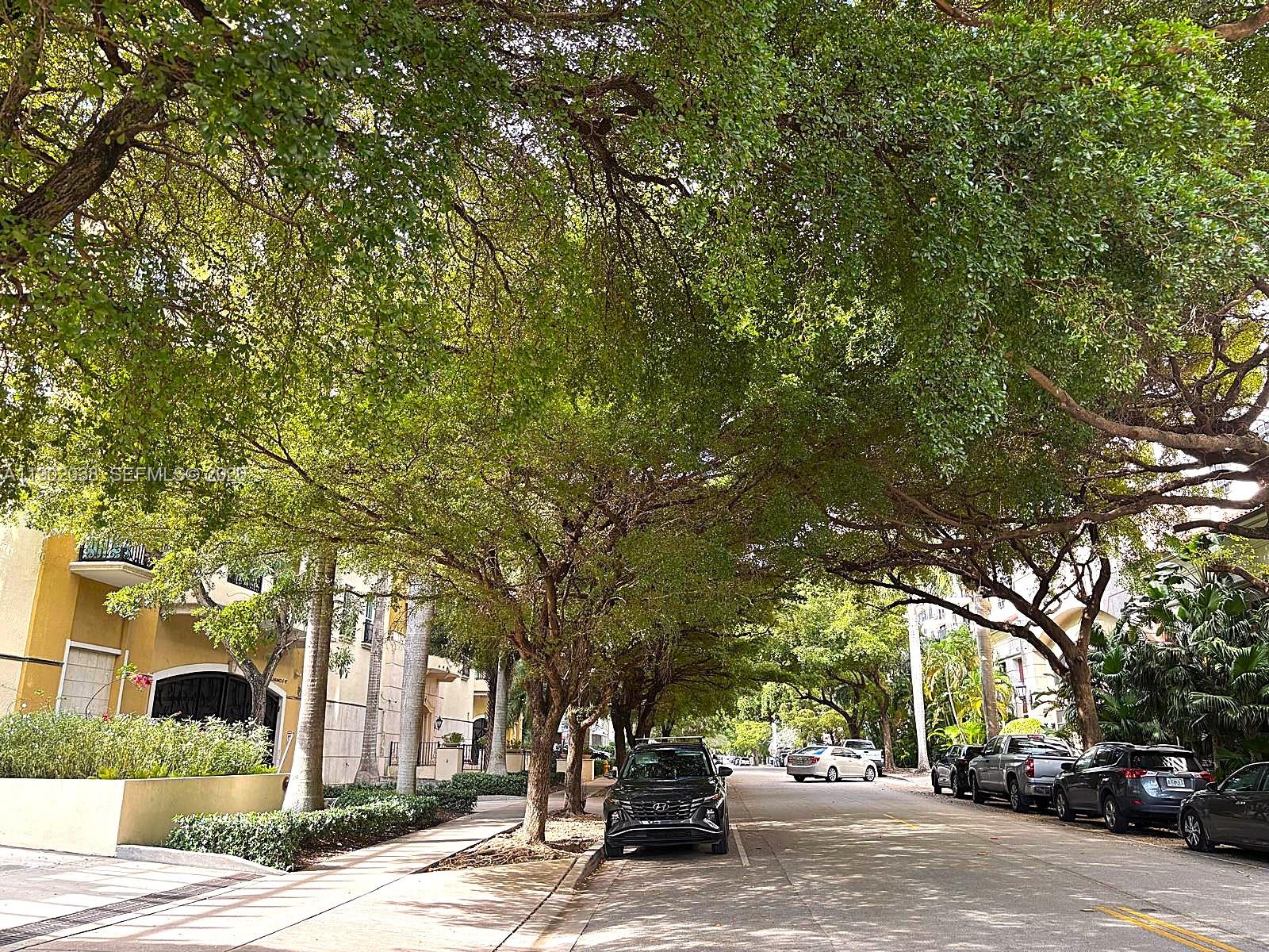 VILLA CALABRIA CONDO - Residential