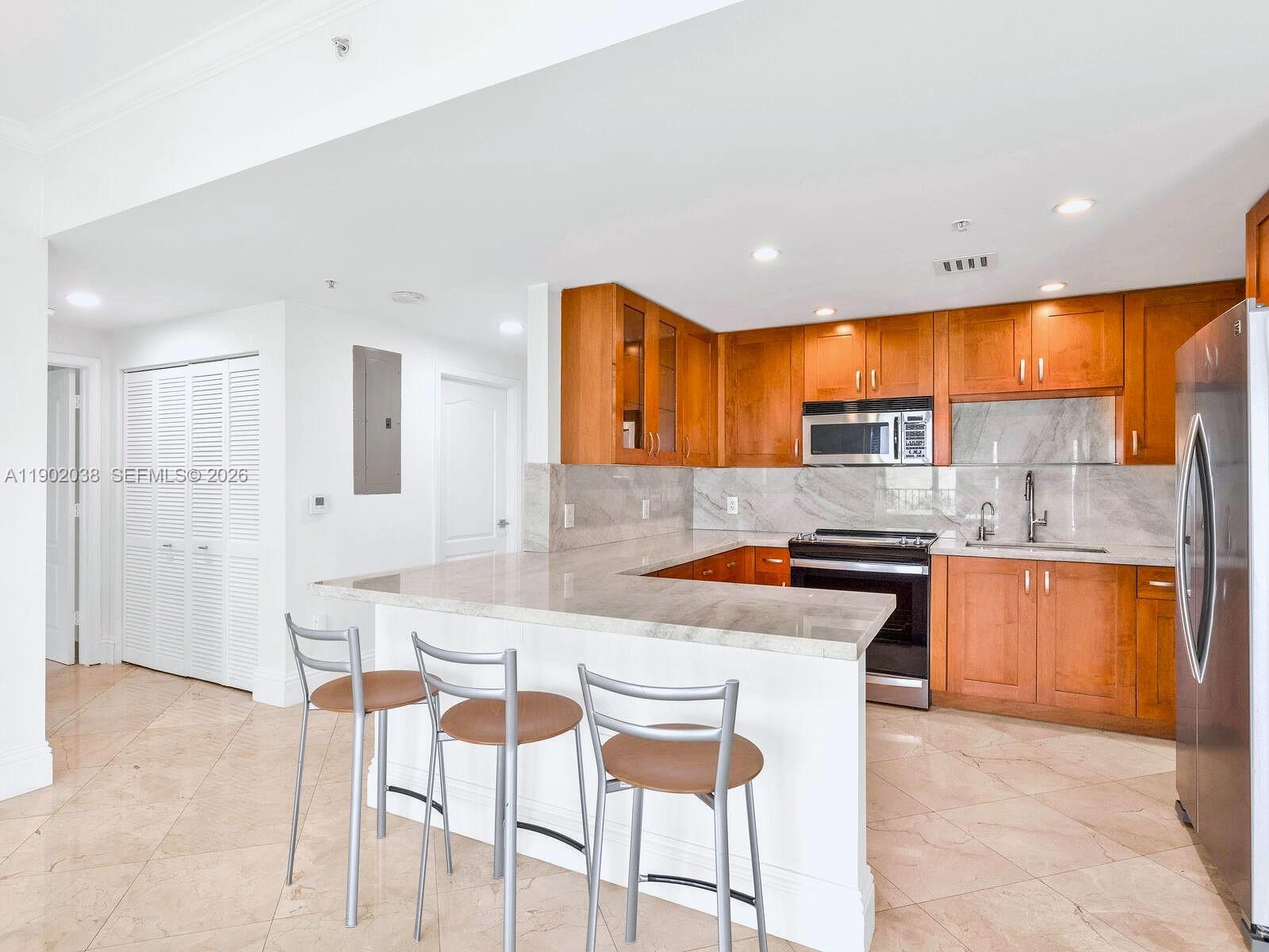 VILLA CALABRIA CONDO - Residential