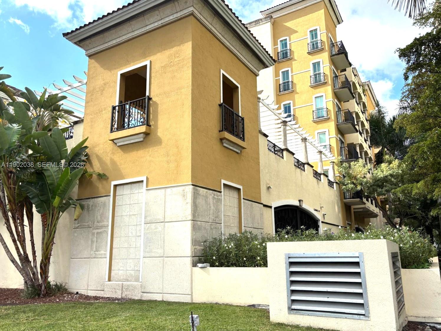 VILLA CALABRIA CONDO - Residential