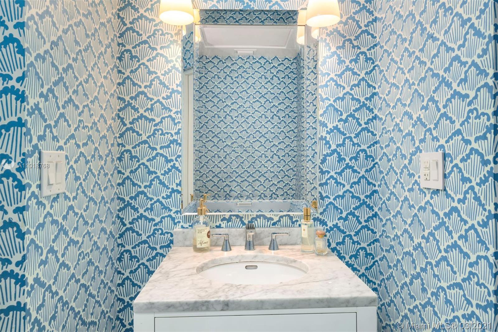 MARTIN SUBURBAN ACRES - Residential