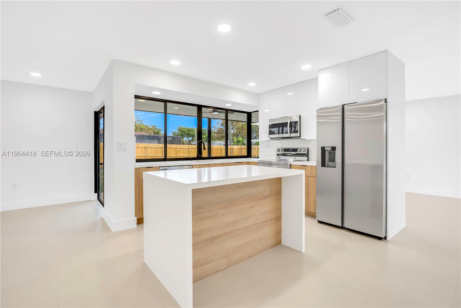 SUNRISE GOLF VILLAGE SEC - Residential