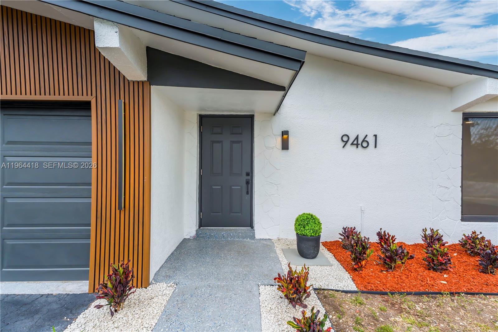 SUNRISE GOLF VILLAGE SEC - Residential