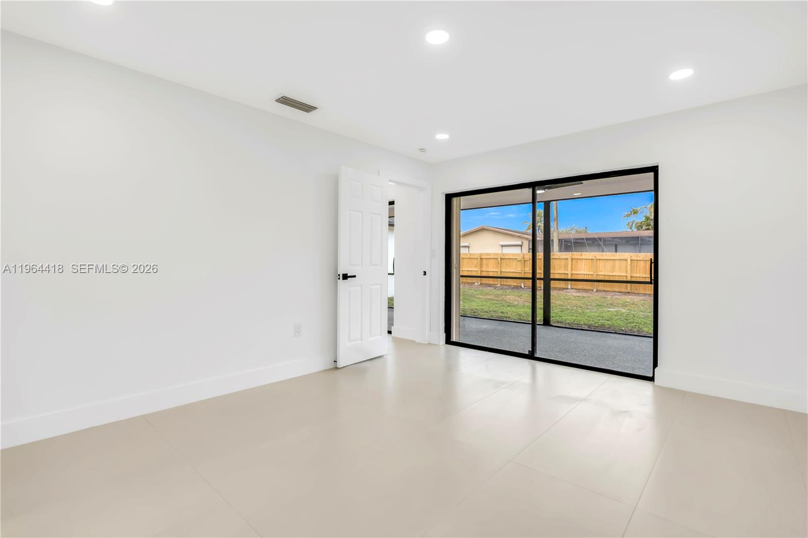 SUNRISE GOLF VILLAGE SEC - Residential