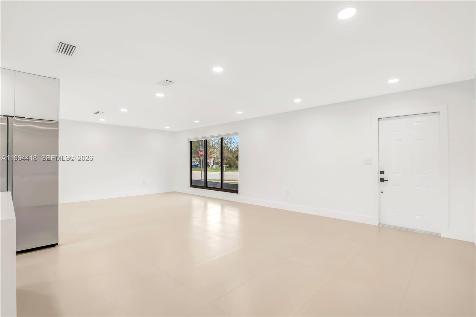 SUNRISE GOLF VILLAGE SEC - Residential