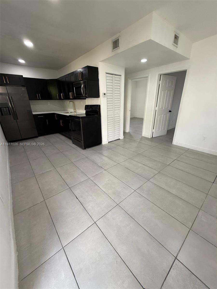 FIRST ADD TO TUSKEGEE PAR - Residential Lease