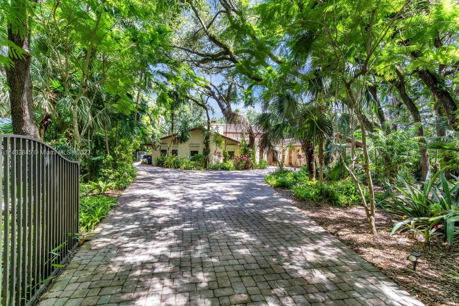 HELMS COUNTRY ESTATES RE- - Residential