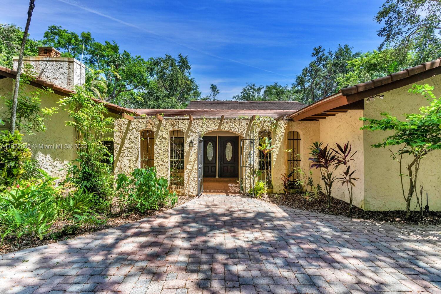 HELMS COUNTRY ESTATES RE- - Residential