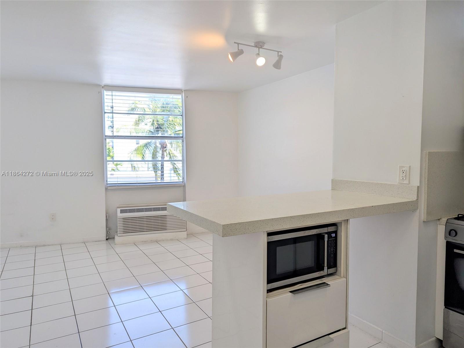 710 Washington Ave 324