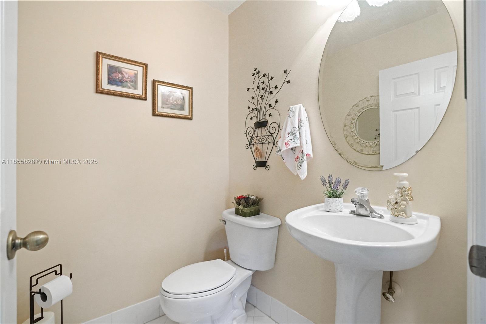 LAKES BY THE BAY AMBER - Residential