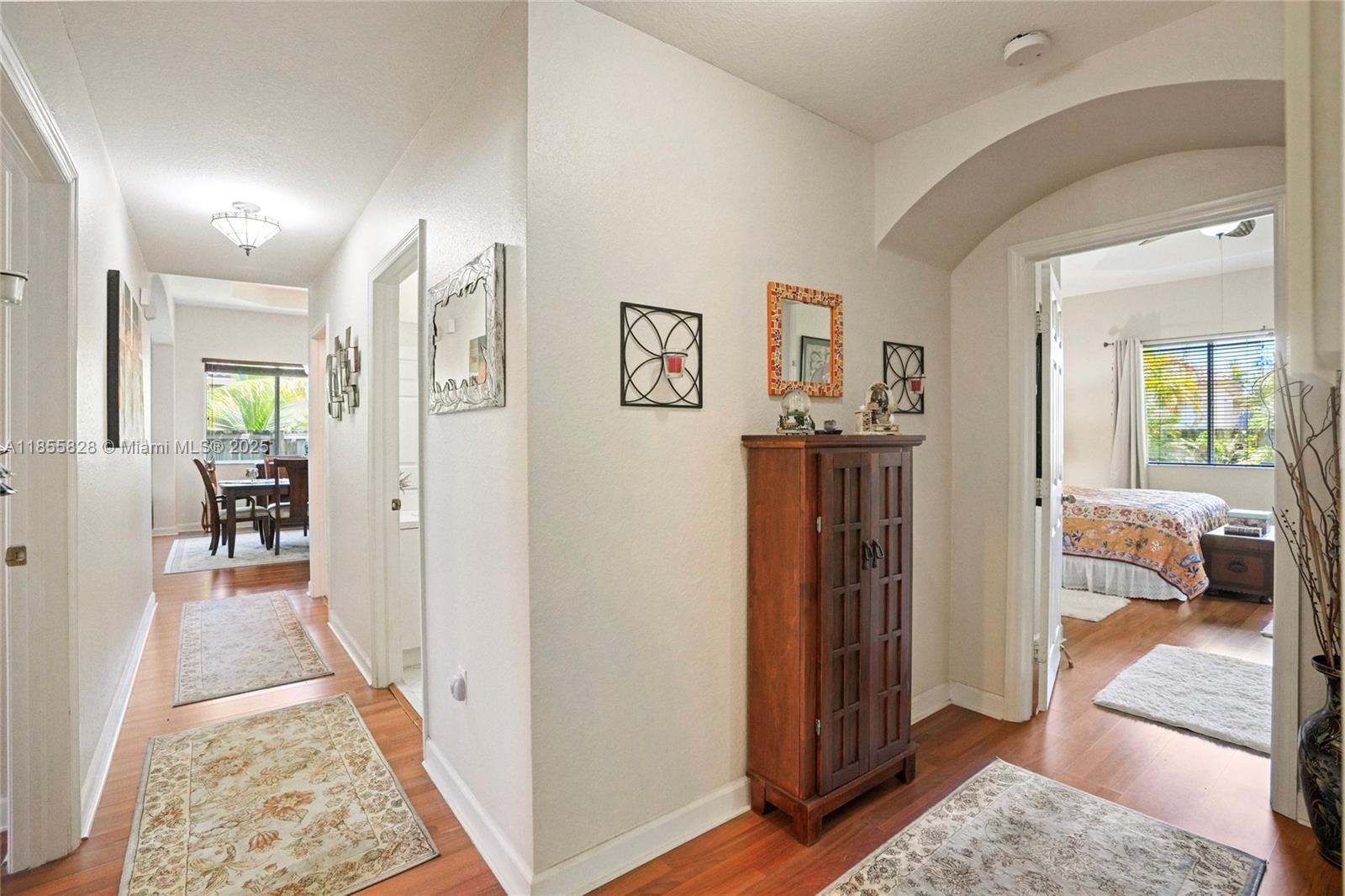 LAKES BY THE BAY AMBER - Residential