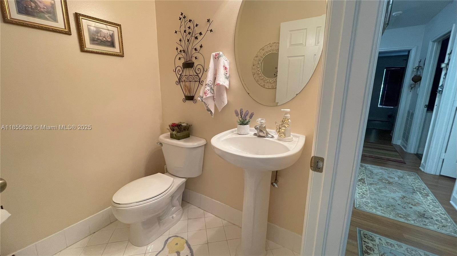 LAKES BY THE BAY AMBER - Residential