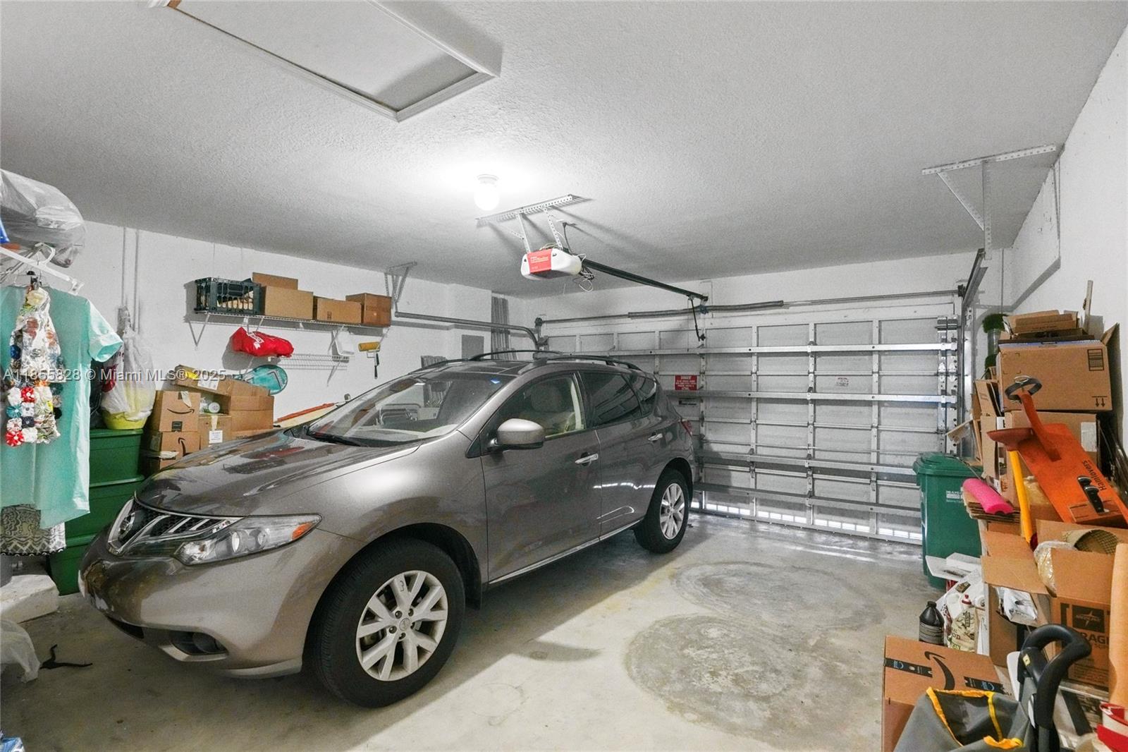 LAKES BY THE BAY AMBER - Residential