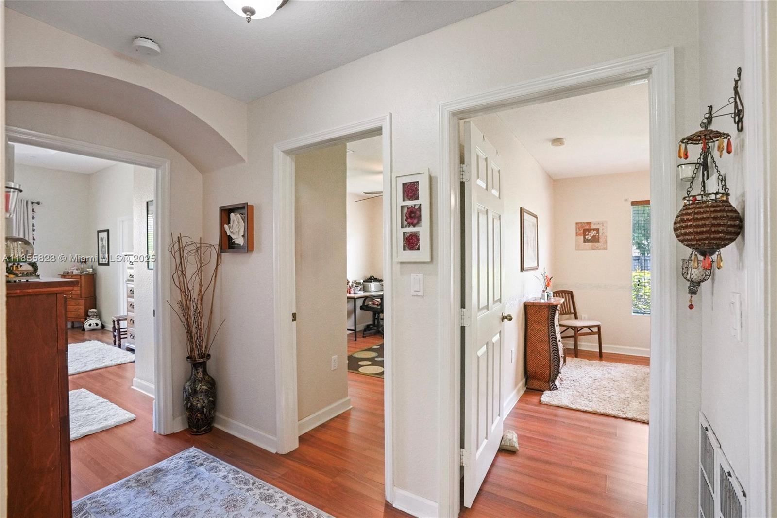 LAKES BY THE BAY AMBER - Residential