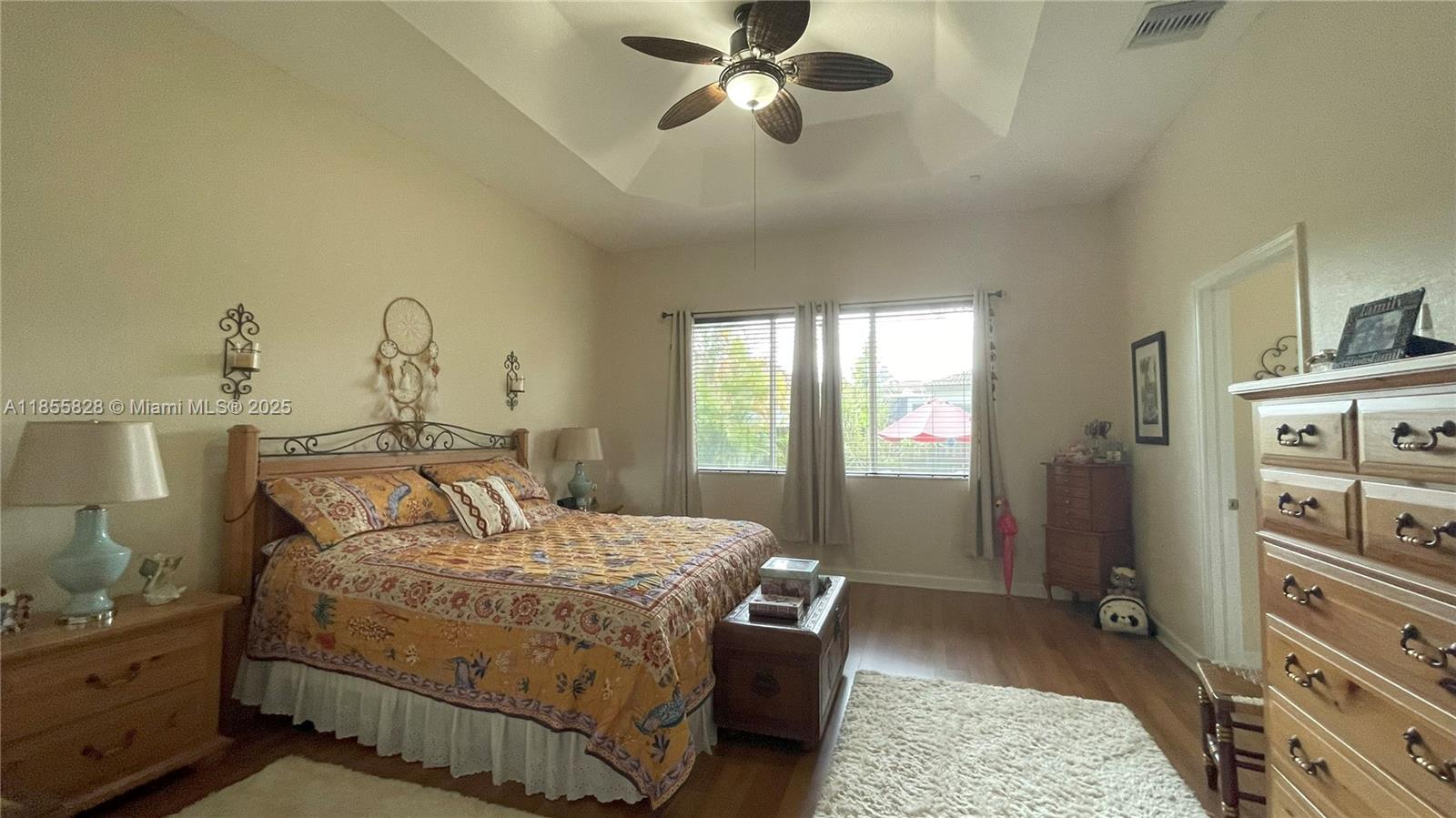 LAKES BY THE BAY AMBER - Residential