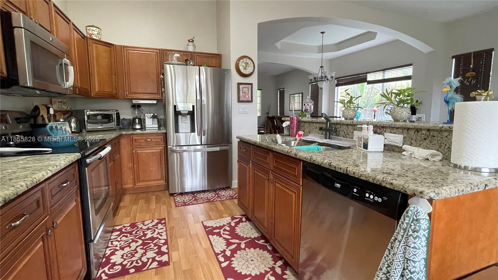 LAKES BY THE BAY AMBER - Residential