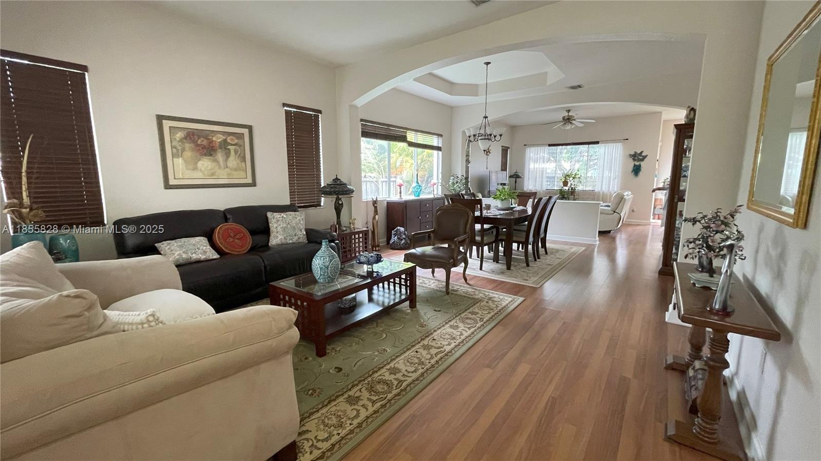 LAKES BY THE BAY AMBER - Residential