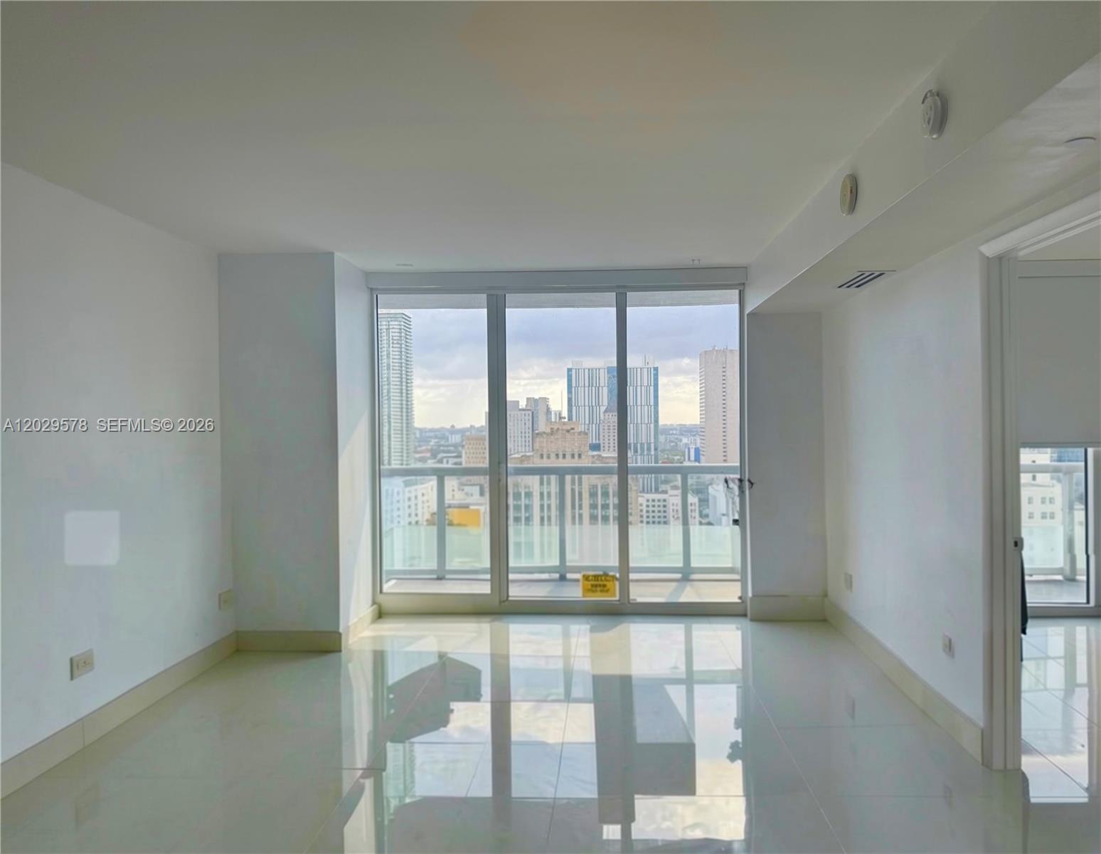 50 Biscayne Blvd 2707