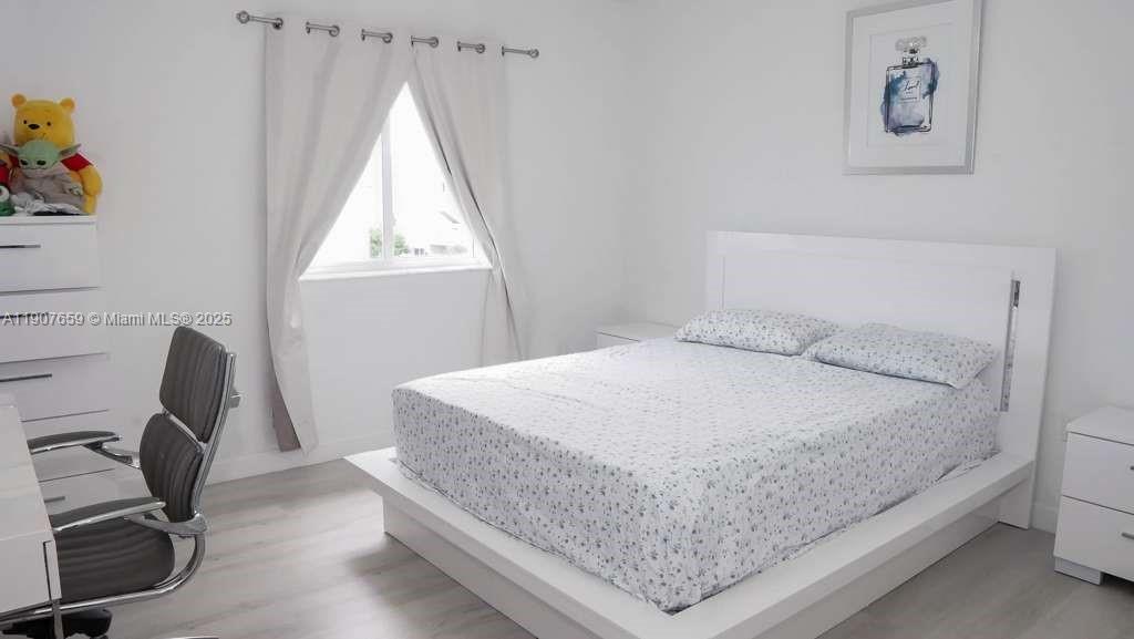 FOREST PARK VILLAS - Residential