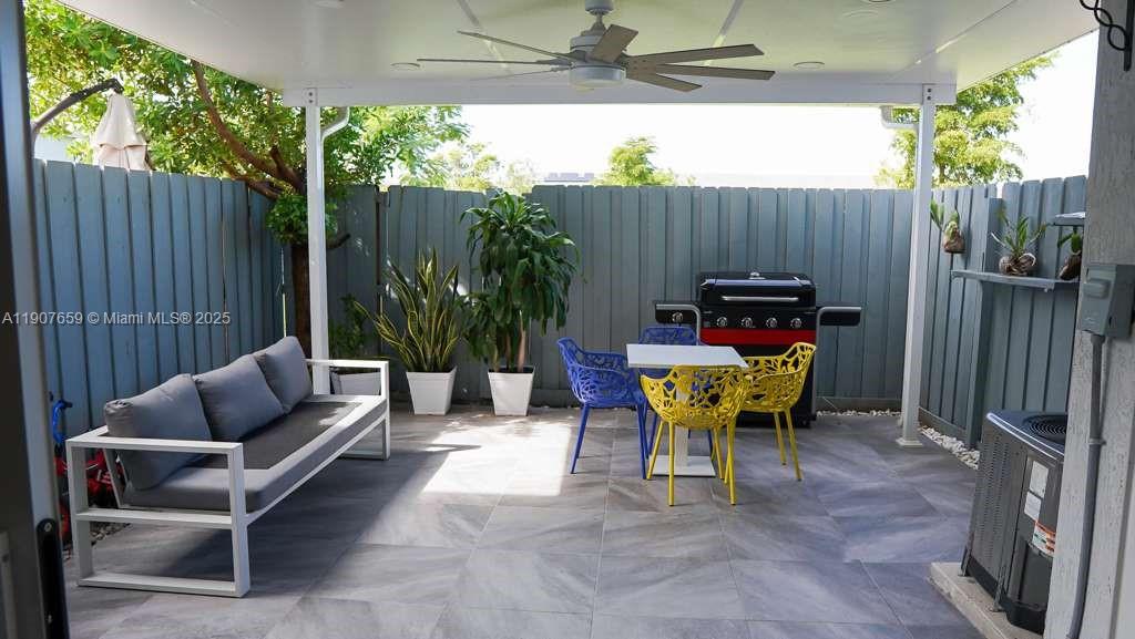 FOREST PARK VILLAS - Residential