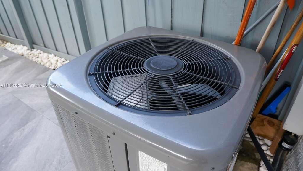 FOREST PARK VILLAS - Residential