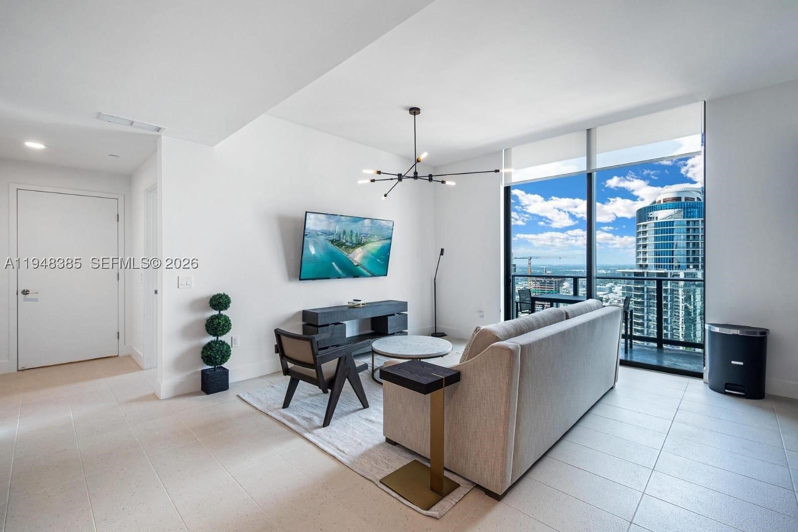 159 NE 6th St 5101
