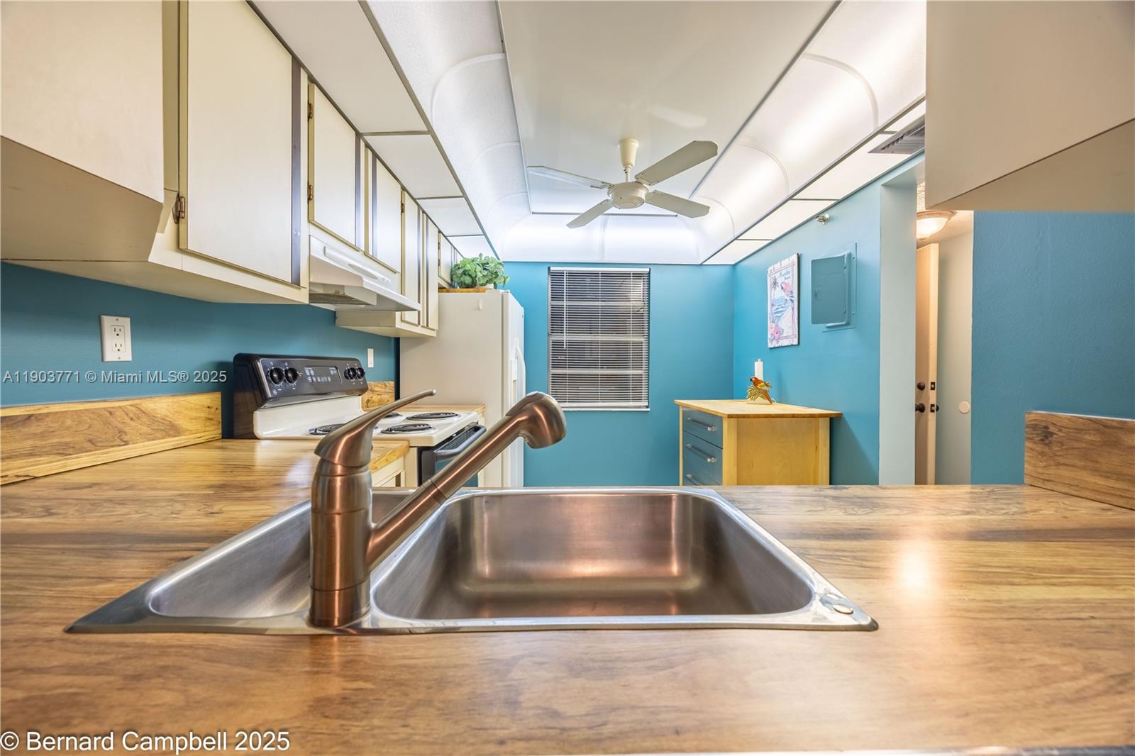 3910 Inverrary Blvd 406-B