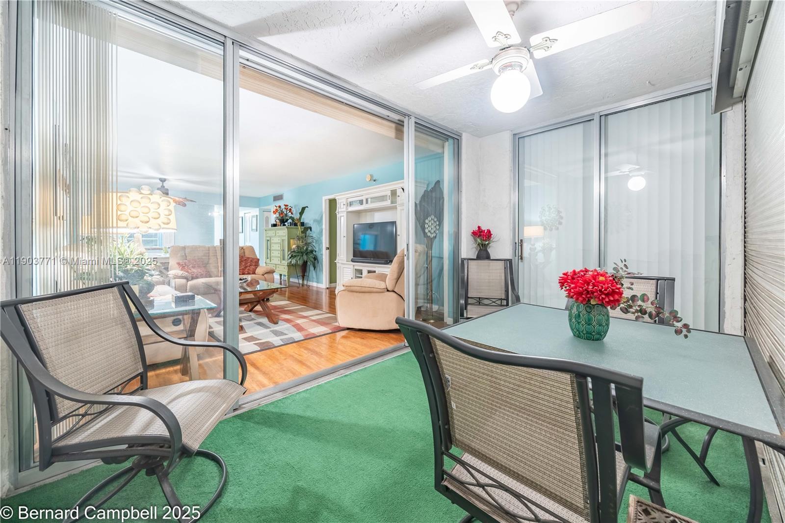 18TH HOLE AT INVERRARY CO - Residential