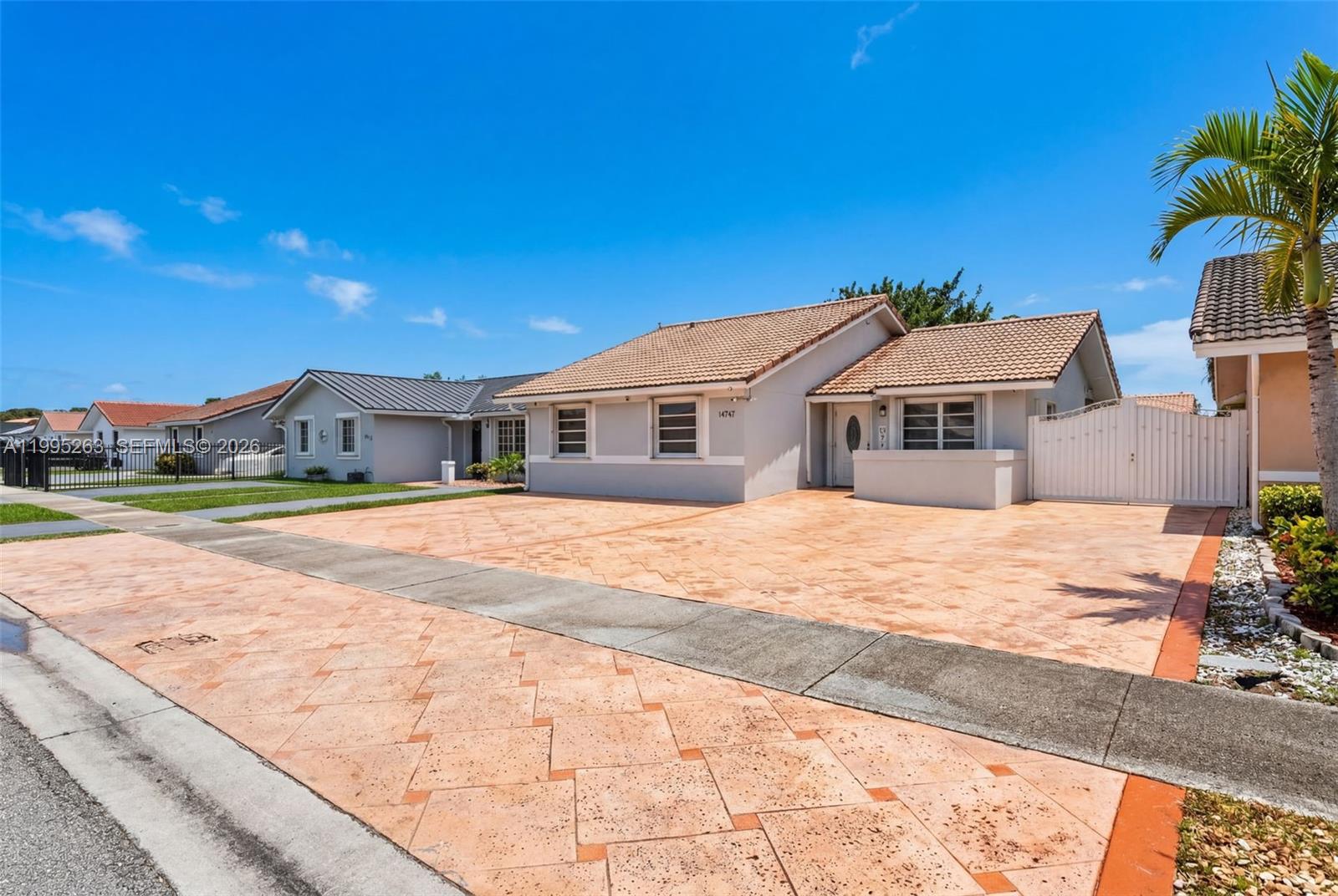 KENDALE ROYAL AMEND - Residential