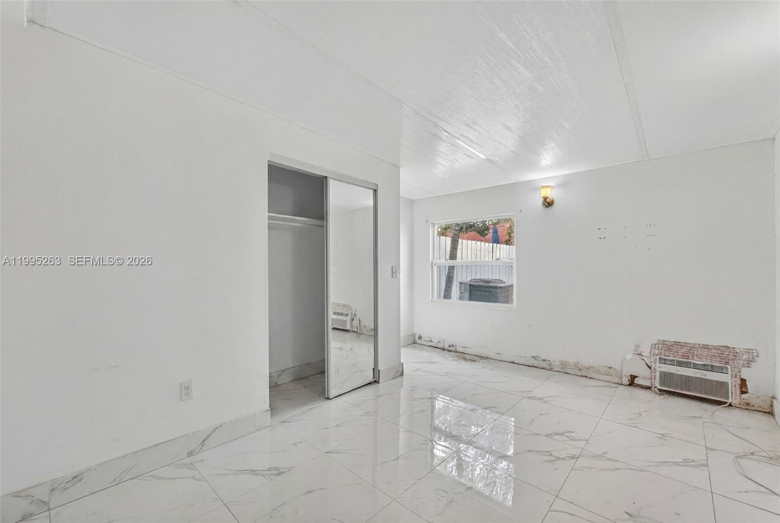 KENDALE ROYAL AMEND - Residential