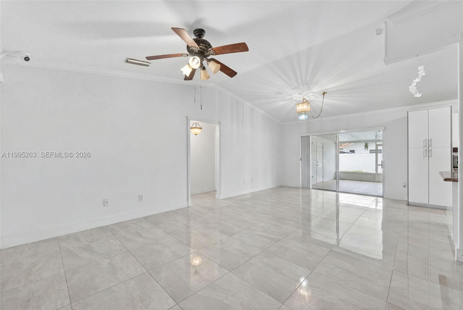 KENDALE ROYAL AMEND - Residential